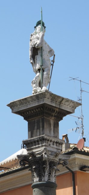 밀라노의 성 비탈리스_photo by Sailko_at the Piazza del Popolo in Ravenna_Italy.JPG